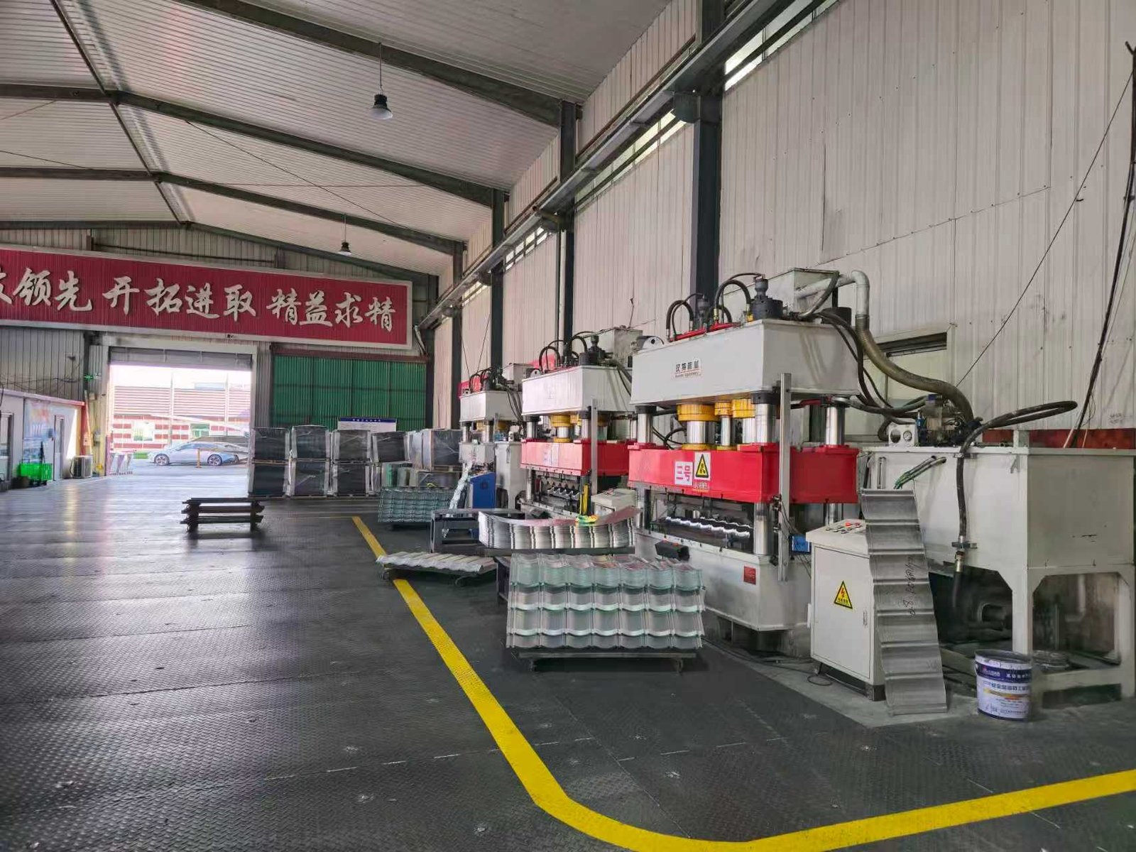 Stone coated roof tile factory interior